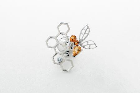 [プレゼント包装付き]ミツバチ&ハニカム ピンバッジ(SV /シトリン)