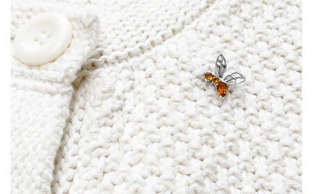 [プレゼント包装付き]ミツバチ ピンバッジ(SV /シトリン)