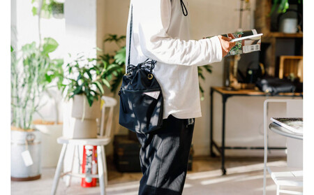 巾着型でも片手で開けれる Enjyu 2 Super water repellent