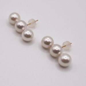 1966 K18 あこや8.0㎜up三連ピアス