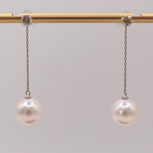 2042 [真珠科学研究所花珠鑑別書付]Pt900 あこや本真珠8.0㎜up ダイヤモンド 0.20ct チャームピアス 2way 取外し可能