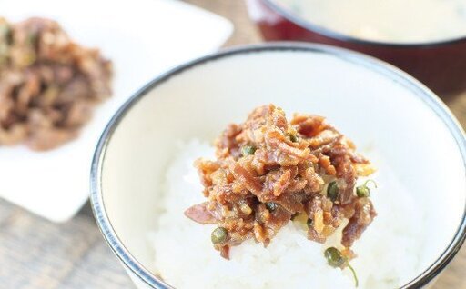 熊野牛しぐれ煮 約80g×2パック ぐれ煮 牛 牛肉 和牛 肉 国産 小分け ご飯のお供 簡単調理 山椒三重県 熊野市 下岡精肉店[sim201A]