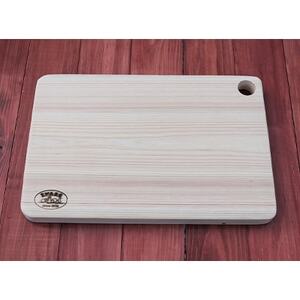 いなべの間伐材のヒノキまな板(小) [ ひのき 桧 俎板 リラックス ]