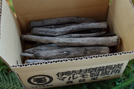 伊勢志摩 備長炭 極細長 約1kg/マルモ 製炭所 BBQ 料理 炭火 七輪 囲炉裏 火鉢 キャンプ