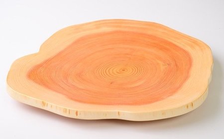 [O01]木の職人がつくる「尾鷲ヒノキのおもてなし年輪皿」直径約30㎝