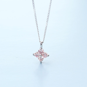 プラチナ900[ラボピンク 0.132ctダイヤモンドネックレス]PT900-KN01001LPK[AM328] / プラチナ900 ピンクダイヤモンド ネックレス フラワーデザイン アクセサリー ギフト プレゼント