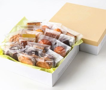焼き菓子とサブレの詰め合わせ 26個入 ギフトボックスNo.5|草津 ケーキ屋 パティスリー ミツヤ [0300]