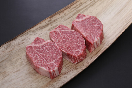 厳選フィレステーキ 150g×5 黒毛和牛 切り落し 和牛 国産 近江牛 ブランド牛 三大和牛 牛肉 冷凍 贈り物 ギフト プレゼント AC-D01 安田牧場 東近江