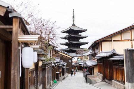 [AKAGANE RESORT KYOTO HIGASHIYAMA 1925] レストラン[ルアン] 五重塔内部の特別拝観ツアー付きランチプラン(1名様)