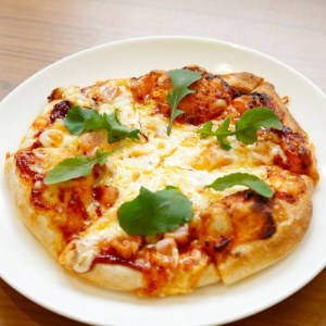 全粒粉ピザ 3枚入り カリッ もちっ 旨みの新食感_惣菜・加工品 ピザ _[配送不可地域:離島]