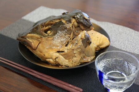 伊根ブリのかぶと煮(半身)