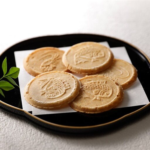 鯛せんべい　1箱（25枚入り）