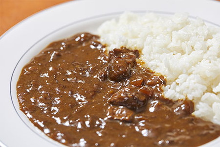 [牛すじカレー]日本海牧場の黒にんにくと牛すじ肉の米粉カレー 3袋(1袋 180g)[冷凍] 牛肉 カレー・牛すじカレー・黒にんにく ※レンジで温める時は器にあけてください