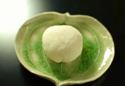 [京都・丹後の和菓子]黒豆餡を求肥で包んだお茶請け和菓子「まゆたま」6個