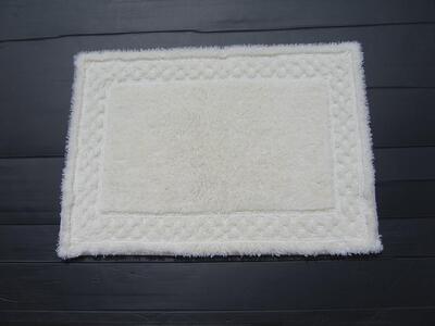 【ホワイト】ボルガバスマット大 約50cm×約70cm