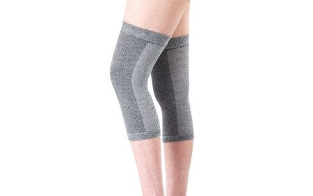 血流促進・筋肉緩和・リラクゼーションの効果　驚きのひざサポーター　2枚入【ebns0007】