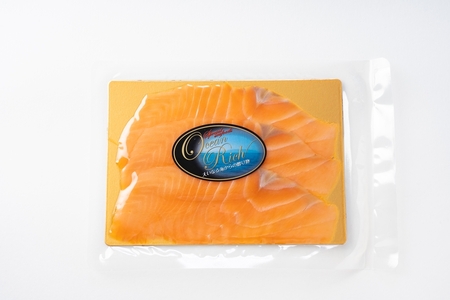 [大判][スモーク ノルウェーサーモン]180g (60g×3P) 熟練職人の手切り [1137]