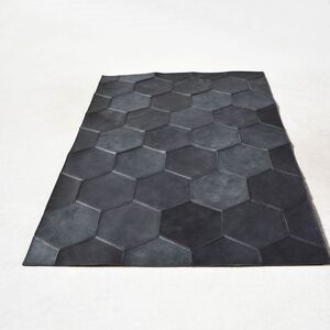 Teha'amana Mat honeycomb Smoke テハマナ 玄関マット スモーク グレー 革 皮 雑貨 おしゃれ レザー 本革 こだわりの逸品 地域特産品 ギフト 自分用 人気 おすすめ