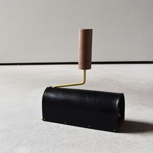 Teha'amana ROLLER CLEANER WALNUT テハマナ ローラークリーナー ウォールナット ブラウン 革 皮 雑貨 おしゃれ レザー 本革 こだわりの逸品 地域特産品 ギフト 自分用 人気 おすすめ