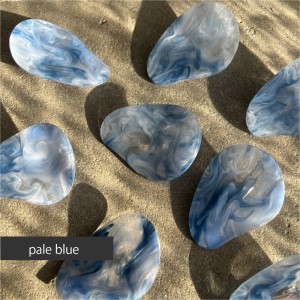 アクリル製 ヘアクリップ ヘアアクセサリー pale blue(ペールブルー) eME peta
