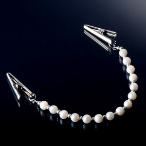 あこや本真珠のカーディガンクリップ[配送不可地域:沖縄県]