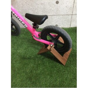 ストライダー(子ども ペダル無し自転車)用組み立てスタンド お孫さんのプレゼントに!