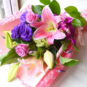 [敬老の日]ラヴァントリリ 花束 フラワー [出荷開始:9/8〜9/15までのお届け 当店おまかせ][ 敬老の日 ギフト 花 敬老の日 花束 敬老の日 贈り物 花 敬老の日 花 フラワーアレンジメント 敬老の日 花 敬老の日 ]