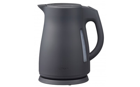 2025年度新製品  タイガー魔法瓶　電気ケトル 軽量＆コンパクト　スピード沸騰　注ぎ口カバー  PCT-A150  オフブラックKO  1.5L 大阪府門真市