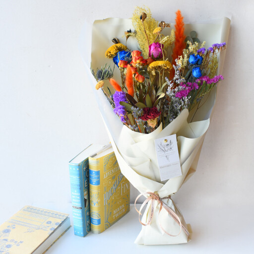 [母の日]プレミアムドライフラワー・ブーケ コロラート[お届け日:2026年5/4〜5/10 当店おまかせ ]母の日カード付き[ 母の日 ギフト アレンジ 花 贈り物 大阪府 門真市 ]