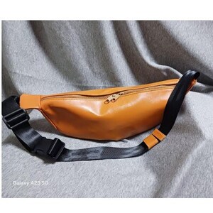 カジュアル本革ショルダー・カラー キャメル