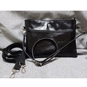 ユニセックスショルダーバッグ 黒