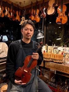 Takayuki Bato バイオリン(050_5001)