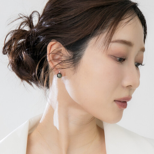 黒蝶真珠 ダイヤモンド K10WG ピアス
