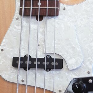 [ベース用カスタムパーツ]Finger Step / Lサイズ / ヴィンテージパール [Sago]