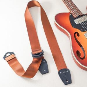 片手で長さを調整できるギターストラップ Courier クーリエ|708works
