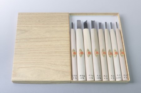 【ヤスキ鋼】ＮＨＫ木彫入門　上級者セット８本組　紙箱入り【北海道・沖縄・離島　配送不可】