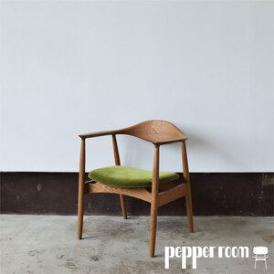 アームチェア オーク モケットグリーン | インテリア 家具