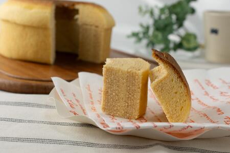 米菓バウム[きのこ]プレーン 冷凍発送 グルテンフリー 米粉 米粉菓子 小麦不使用 バウムクーヘン しっとりなめらか 優しい甘さ [1316]