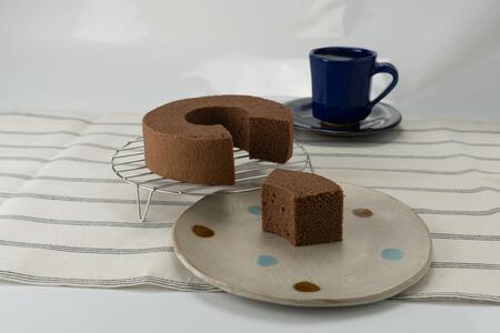 米菓バウム[ホール]ショコラ グルテンフリー 米粉 米粉菓子 小麦不使用 バウムクーヘン しっとりなめらか 優しい甘さ [1321]