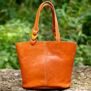 さりげないバイカラーのヌメ革ミニトートバッグ(レザー 牛ヌメ革)≪オレンジ×イエロー≫[hrn17]