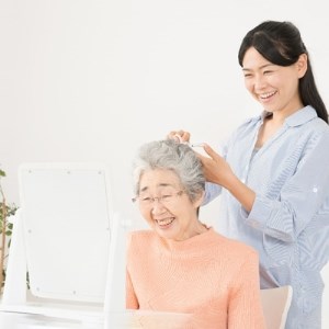 [思いやり型返礼品]訪問理美容サービス 利用券(1枚)_ 地域サービス _