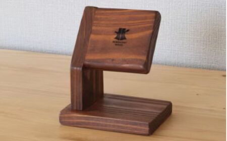 腕時計スタンド「HOKKAIDO WOOD」ロゴマーク刻印