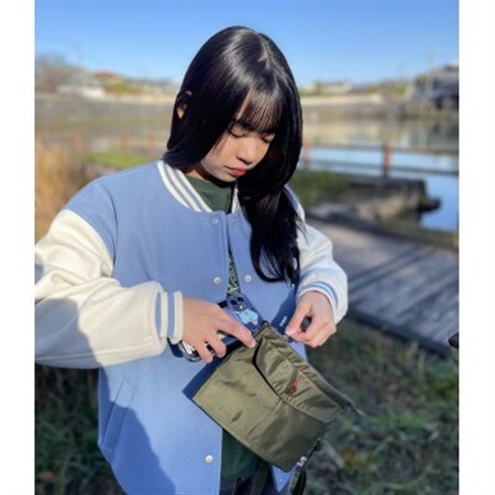 キャンプ アウトドアに!! アルバートン社の難燃、防水生地で作った スマホショルダー カーキドラブ