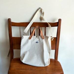 ALBERTON社の米軍帆布ARMY DUCKの便利なトートバック キナリ