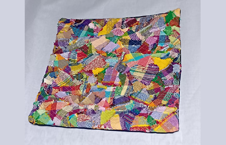 [思いやり型返礼品]さをり織り クッションカバー 障がい者支援 福祉作業所