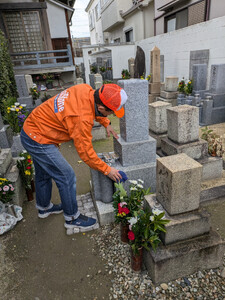 [和歌山市内のお墓限定]お墓参り代行 [お墓掃除 お墓参り 掃除 点検]※寄付のお申込み前に、必ずご連絡ください※