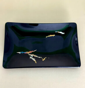 角小皿 鯉 漆黒 [NF134]