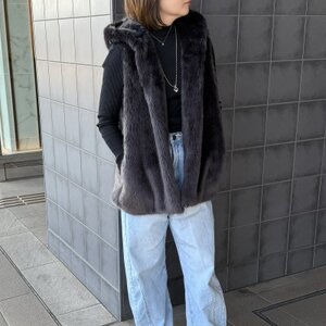 OKADA TEXTILE フード付きエコファーベスト チャコールグレー