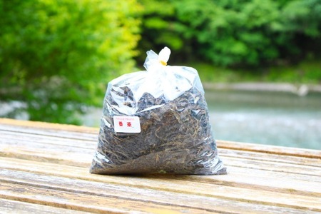 大塔の山里で作られた「番茶」400g (200g×2袋) / 和歌山 田辺市 お茶 茶 緑茶 村 [otm032]