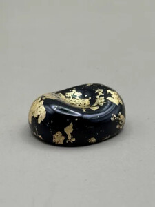 箸置き へこみ 漆黒金箔［NF218］